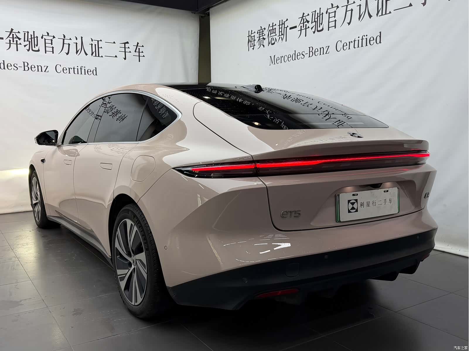 NIO ET5, 2026 все фото