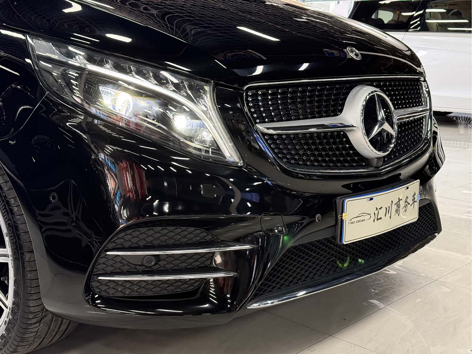Mercedes-Benz V-Class, 2024 15