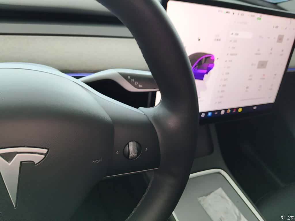 Tesla Model Y, 2024 14