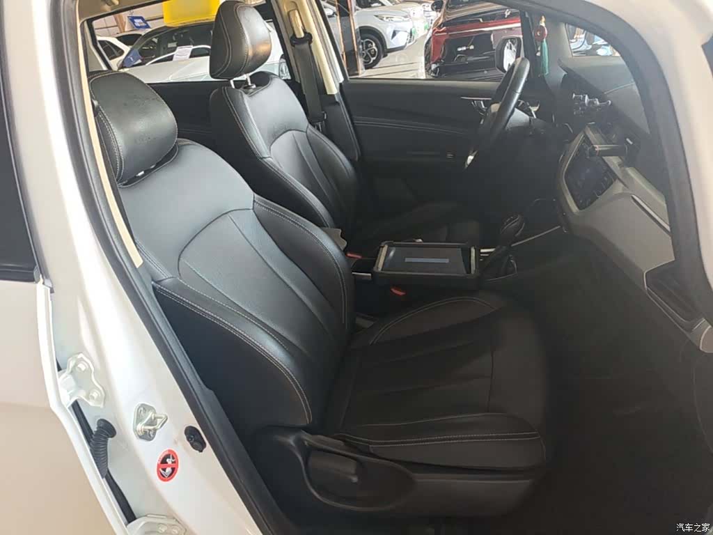 Geely X3, 2019 25