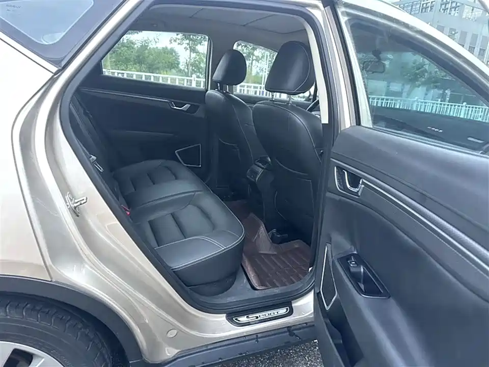 Geely Emgrand GS Geely Emgrand GS