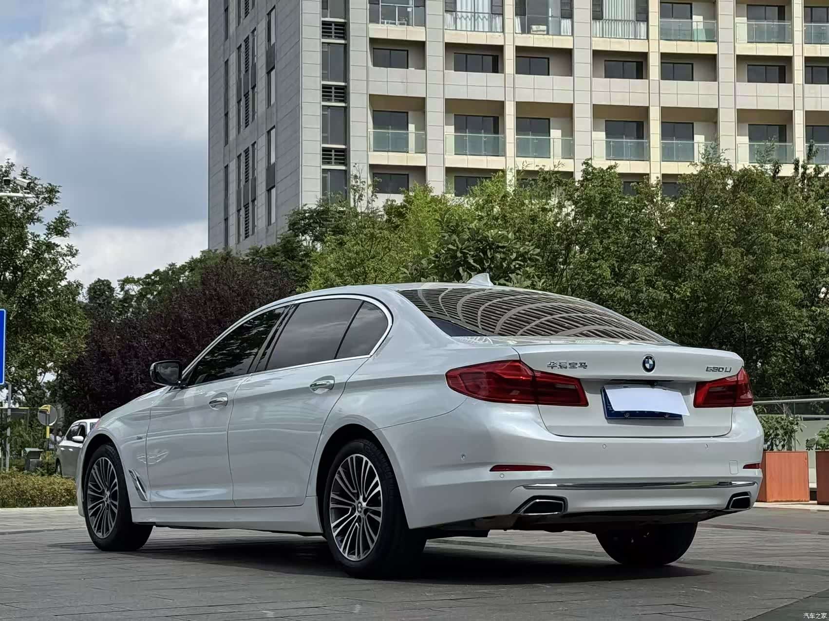 BMW 5 Series, 2018 9