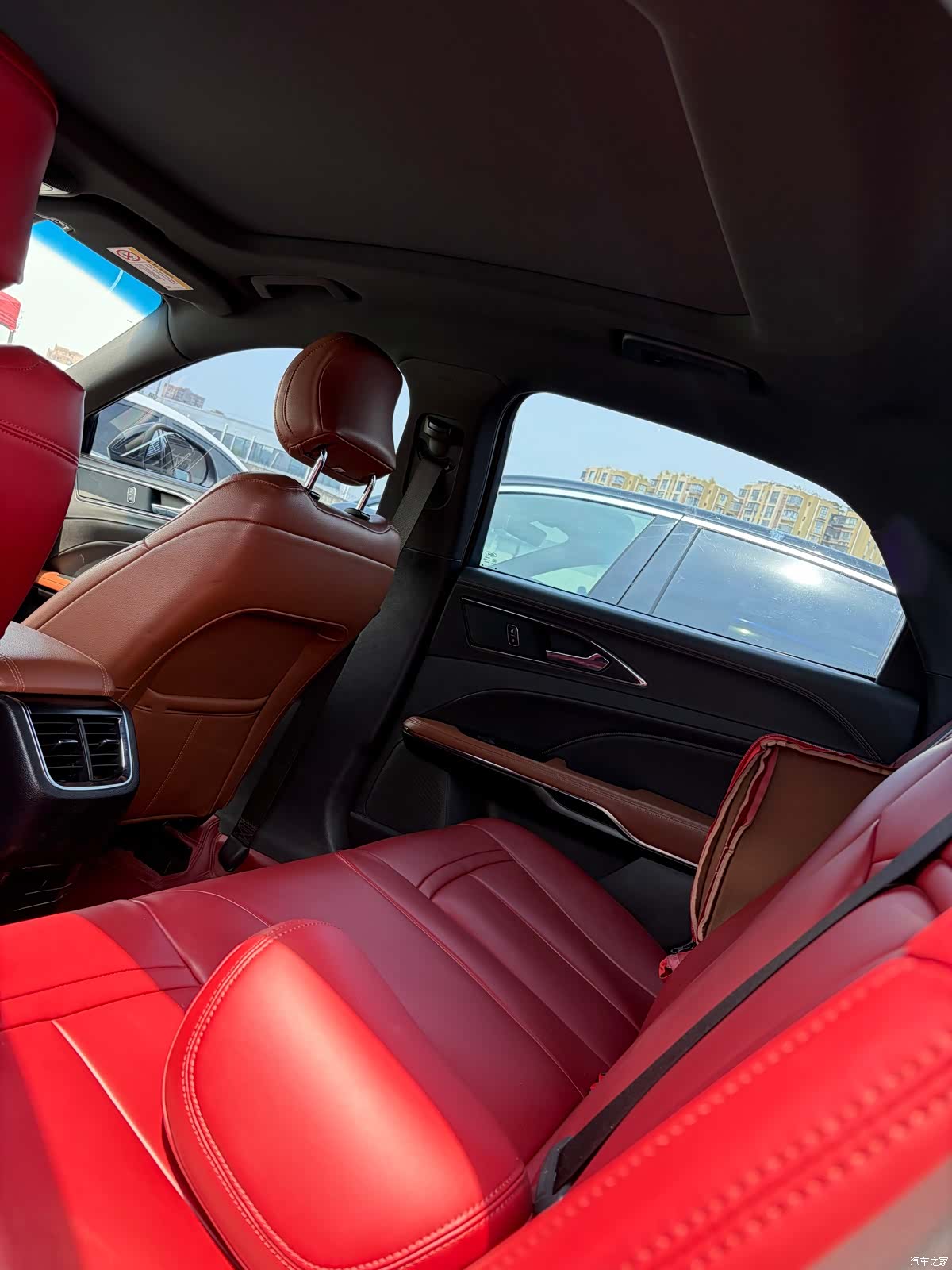 Ford Taurus, 2018 7