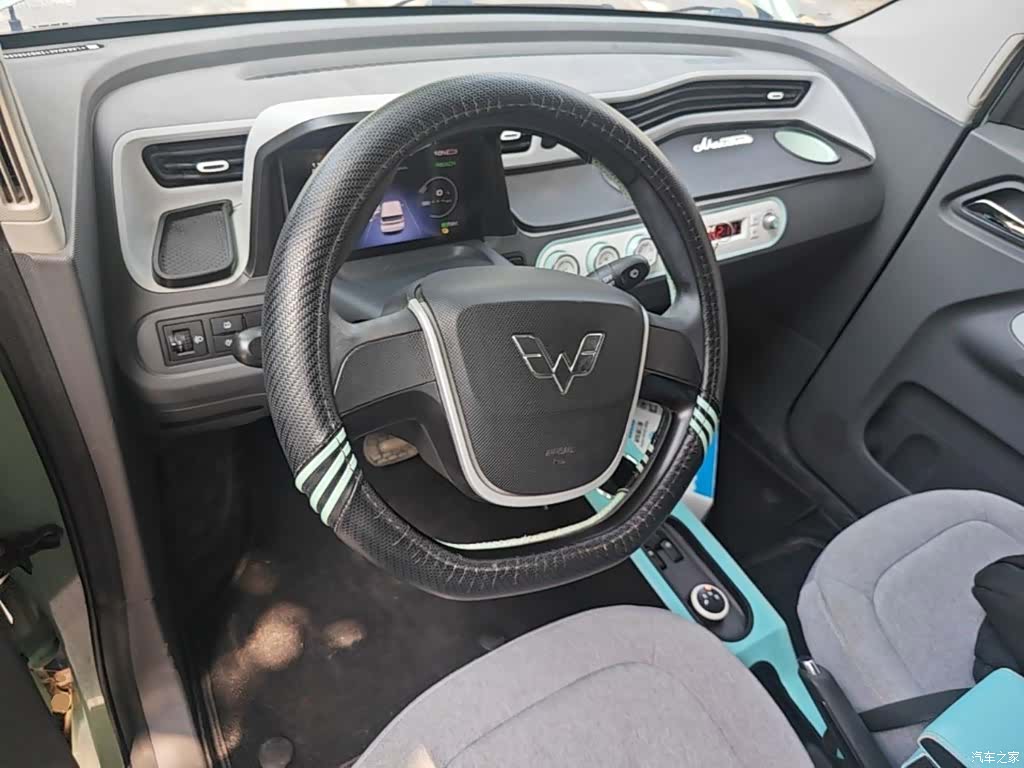 Wuling MINIEV, 2022 10