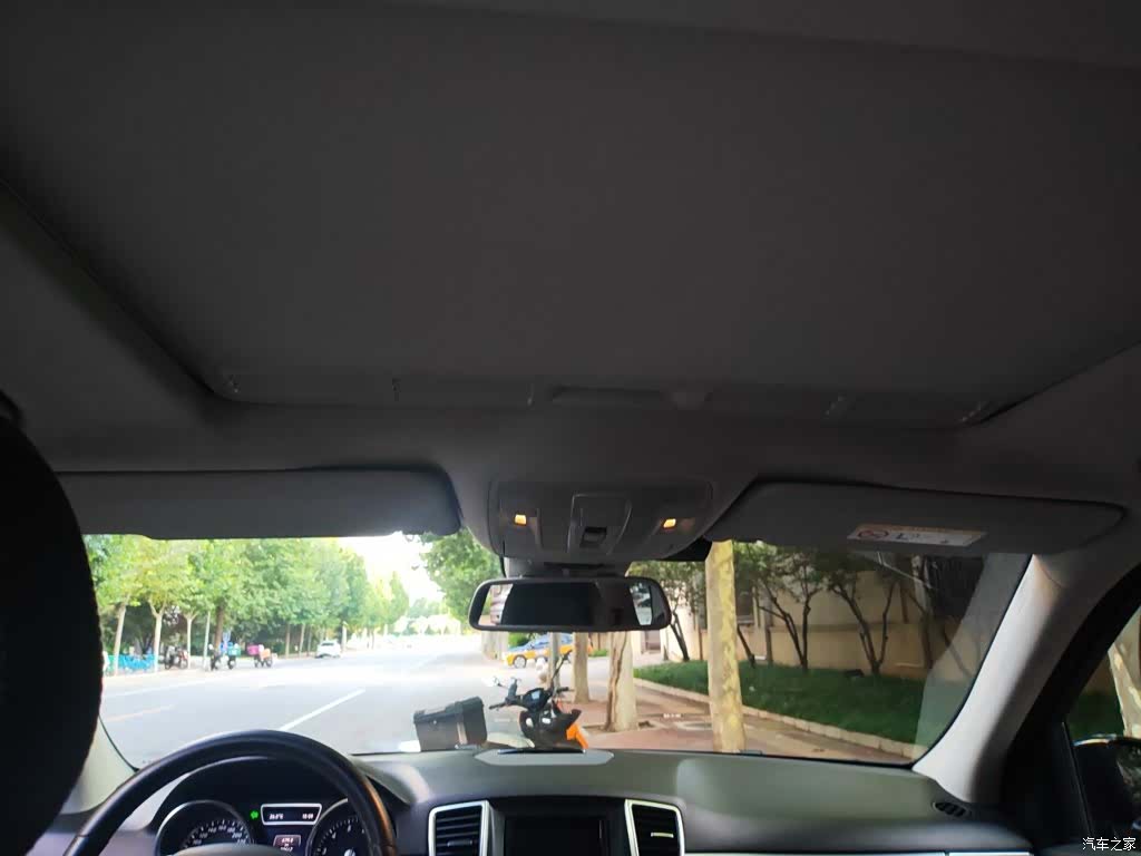 Mercedes-Benz M-Class, 2015 14