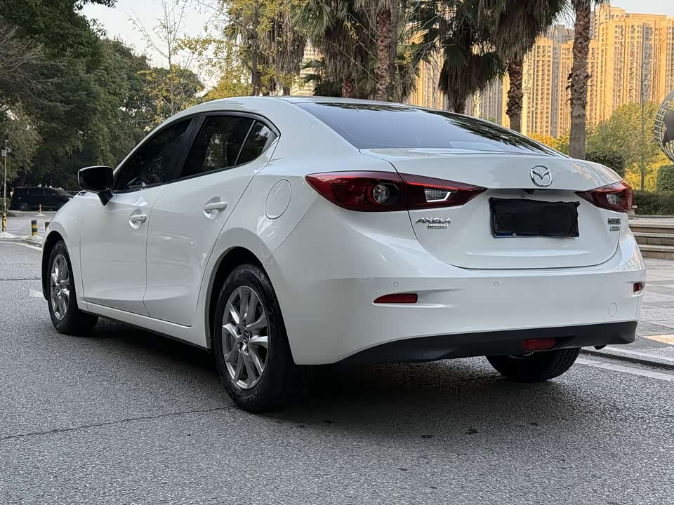 Mazda 3 Angkesaila