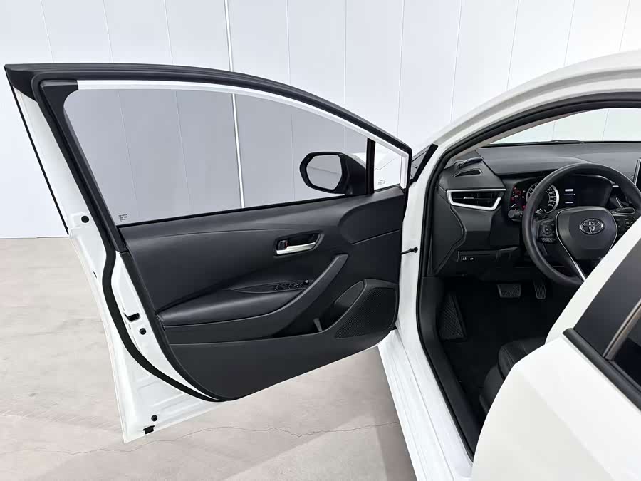 Toyota Corolla 2022, фото 14