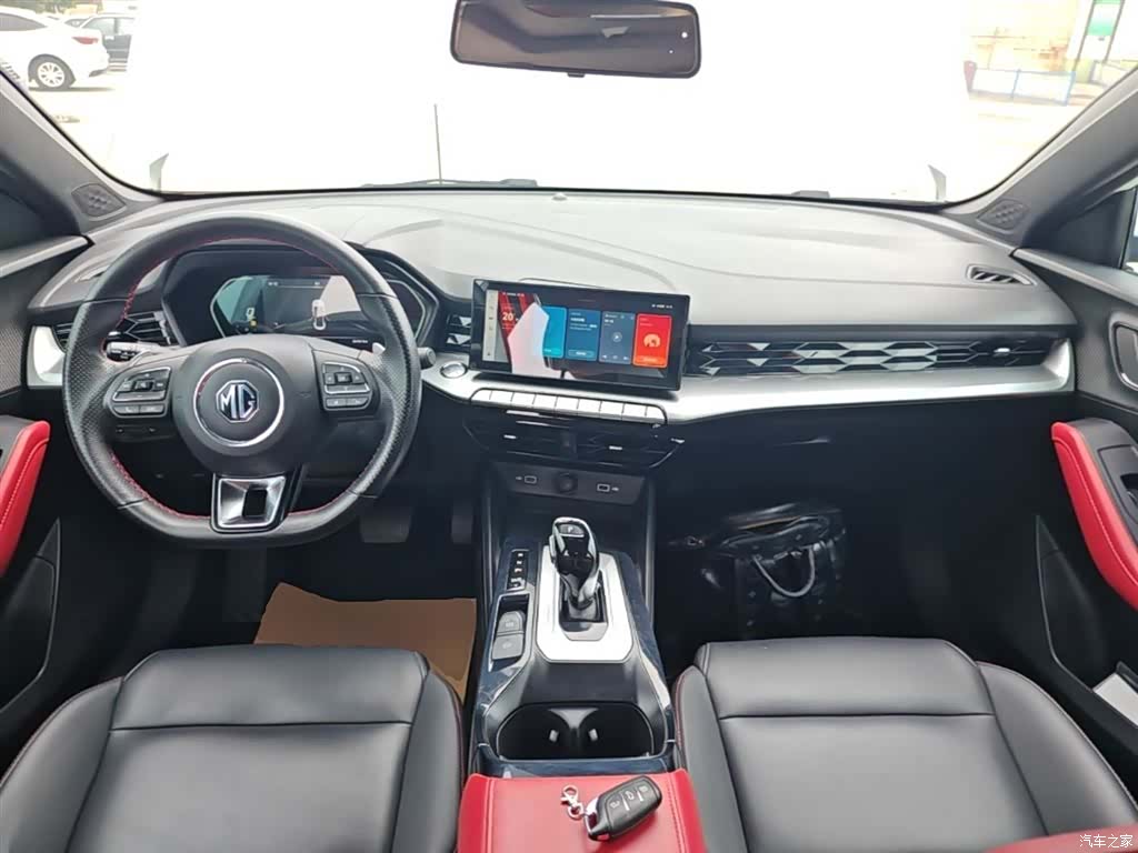MG MG5, 2023 10