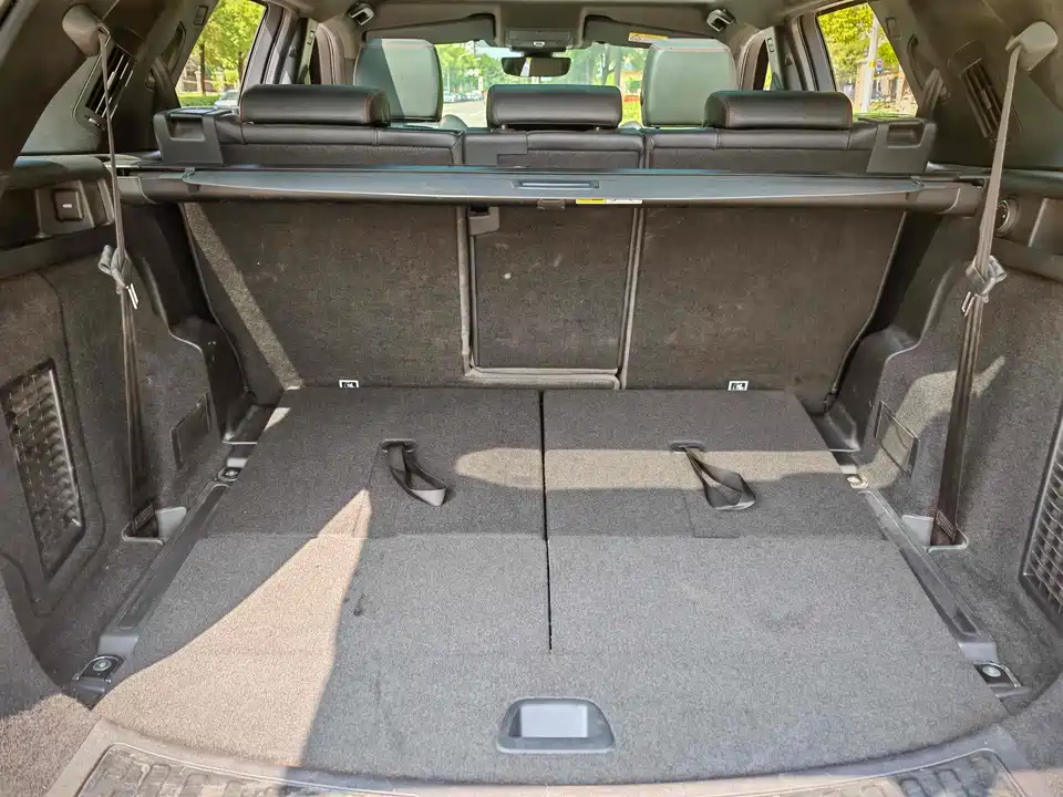 Land Rover Discover sports