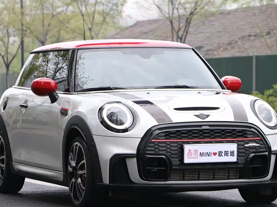 MINI JCW