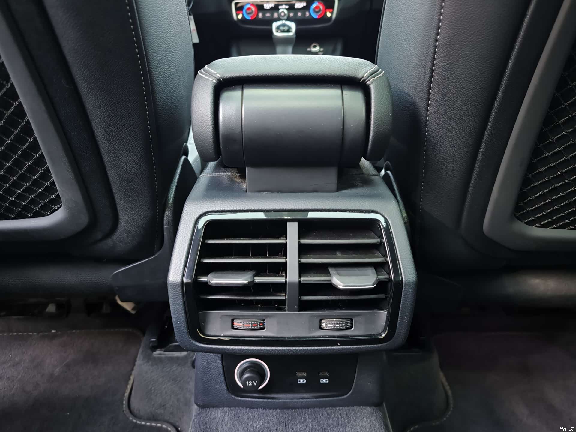 Audi Q3, 2022 13
