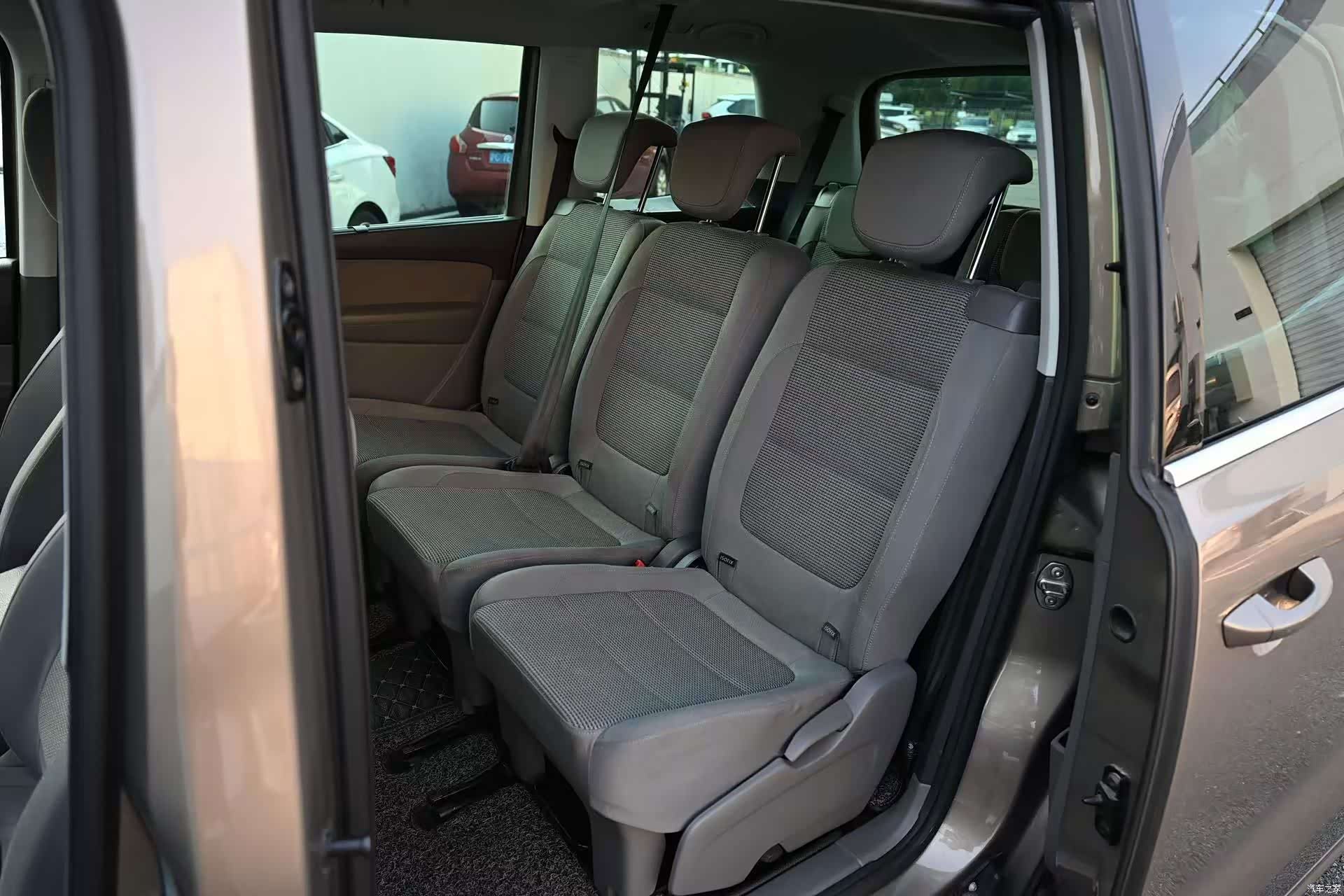 Volkswagen Xia, 2016 9