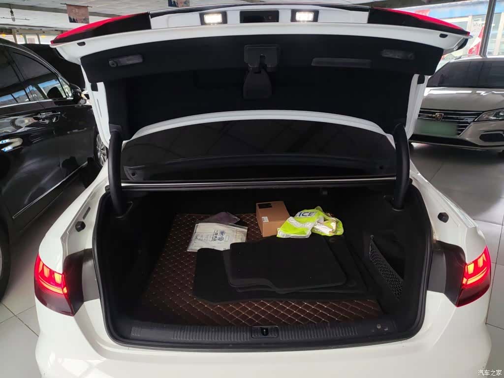 Audi A4L, 2020 15