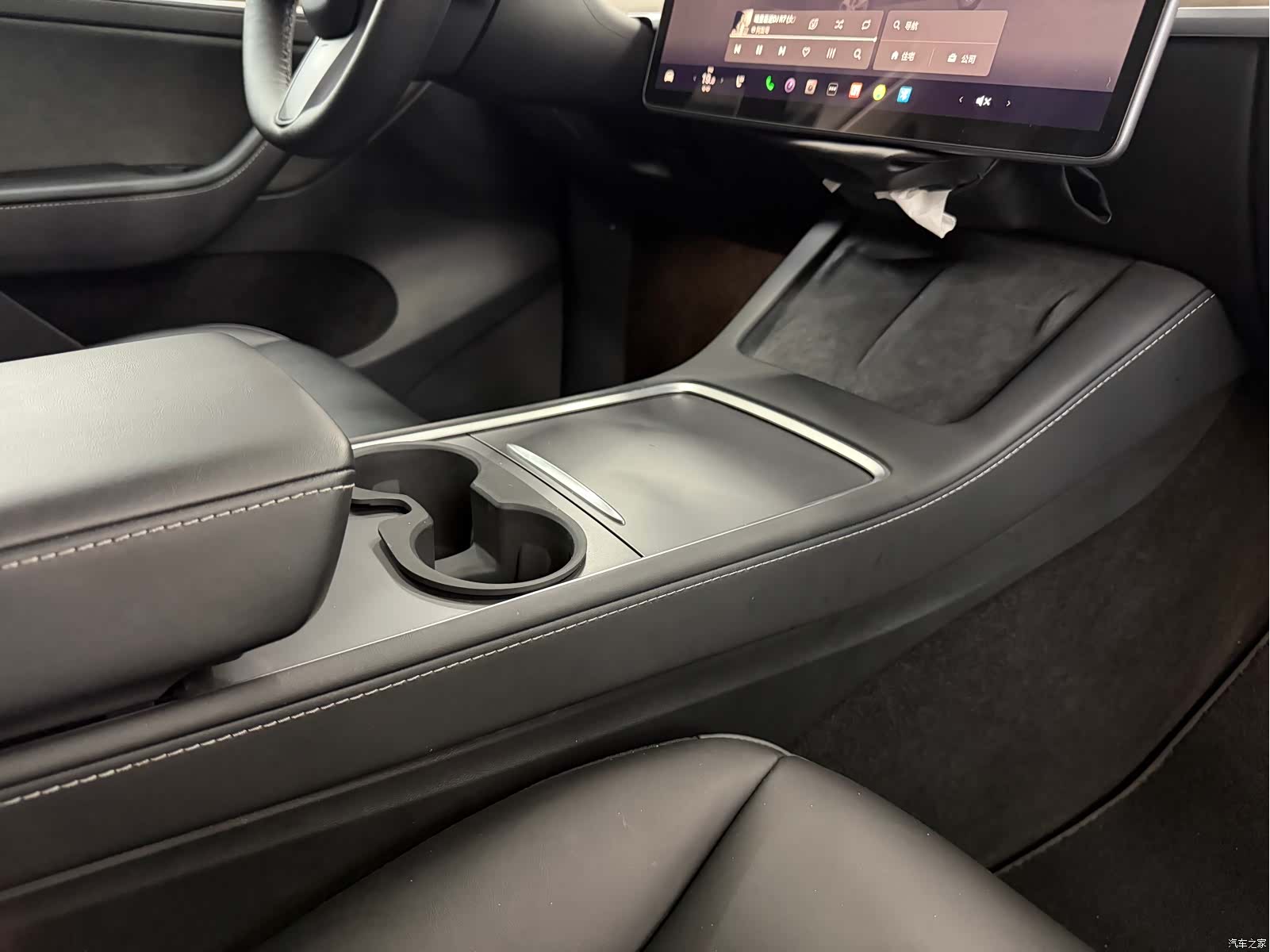 Tesla Model Y, 2022 11