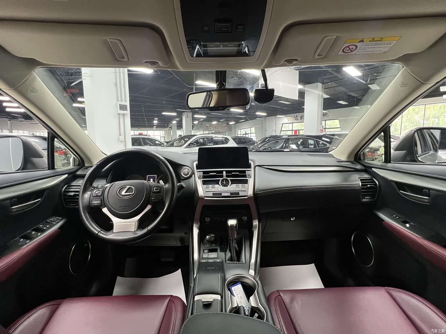 Lexus NX, 2021 22