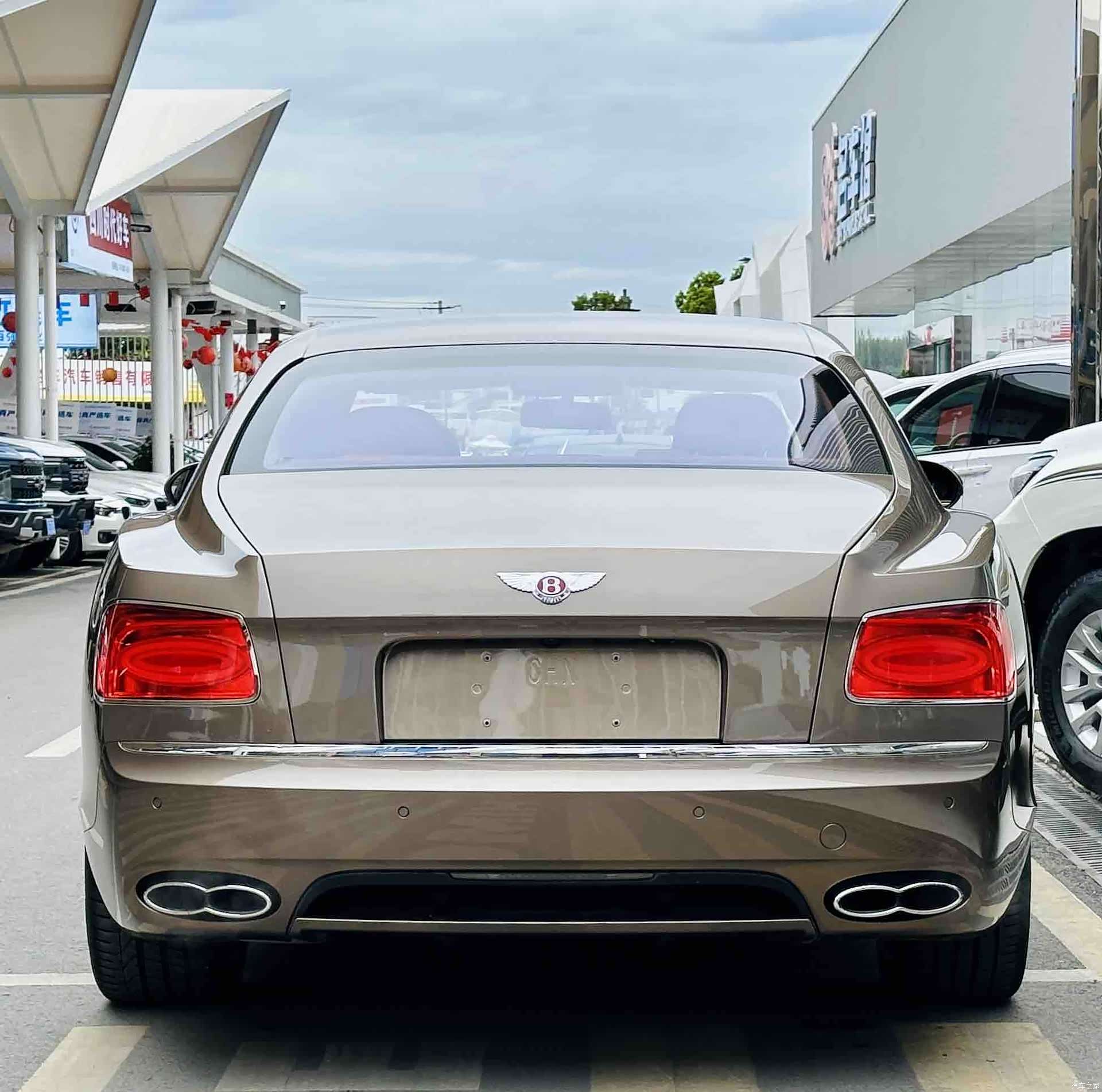 Bentley Flying Spur, 2018 2