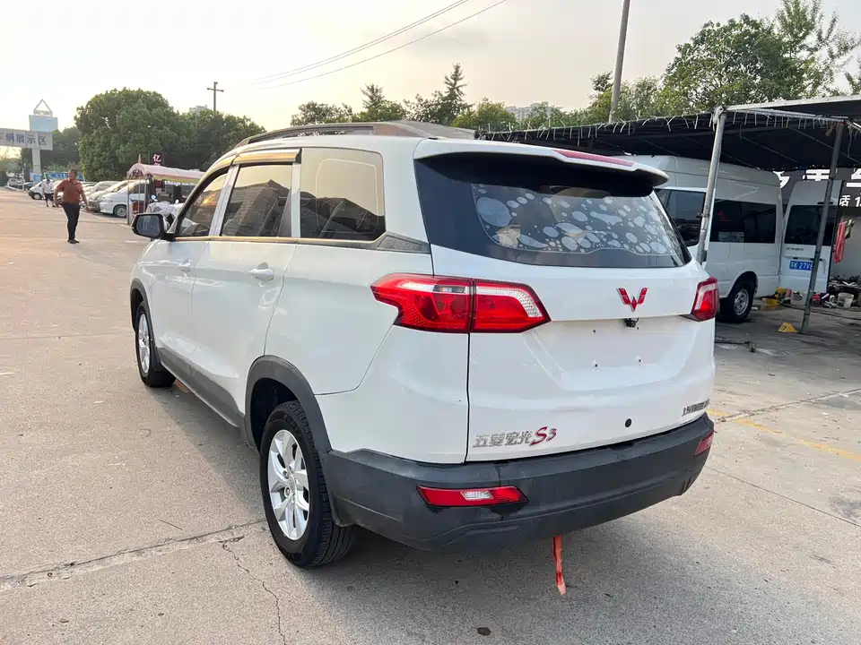 Wuling Wuling Hongguang S3