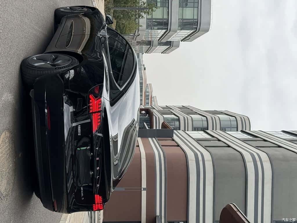 Tesla Model 3, 2020 25