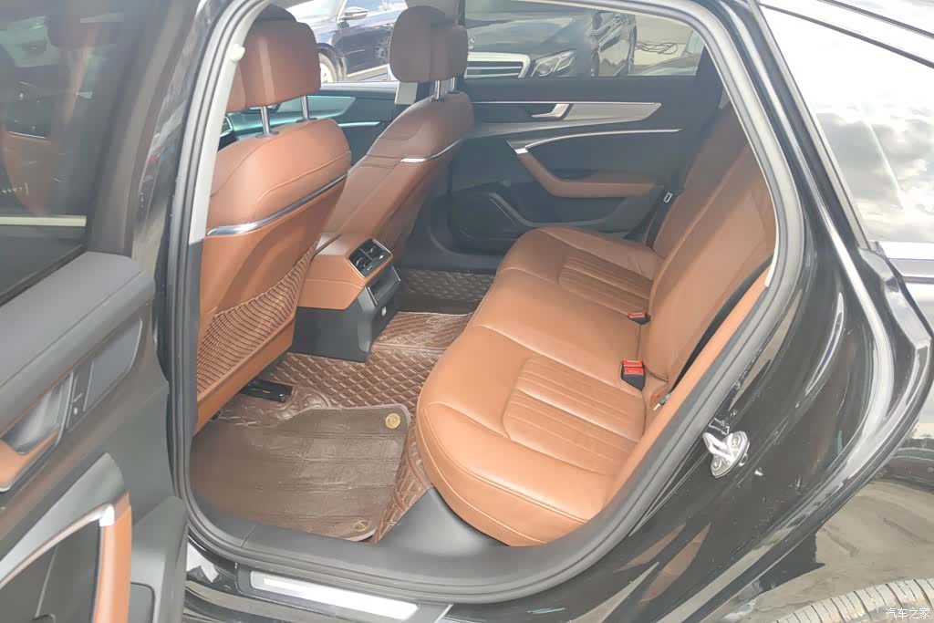 Audi A6L, 2019 11