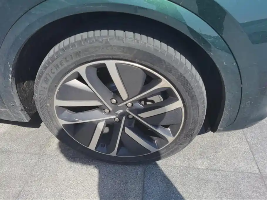 Li Auto Ideal L7