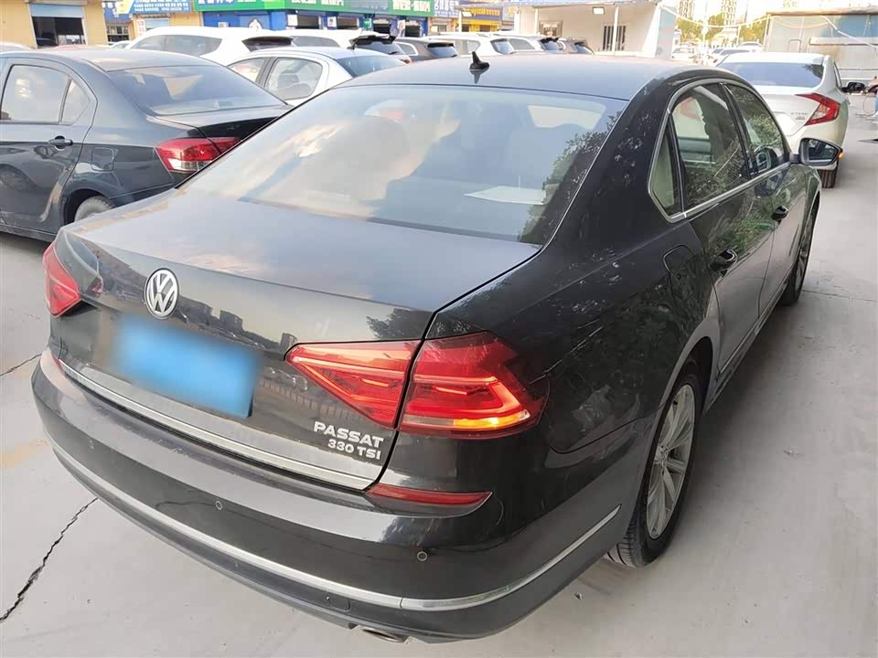 Volkswagen Passat