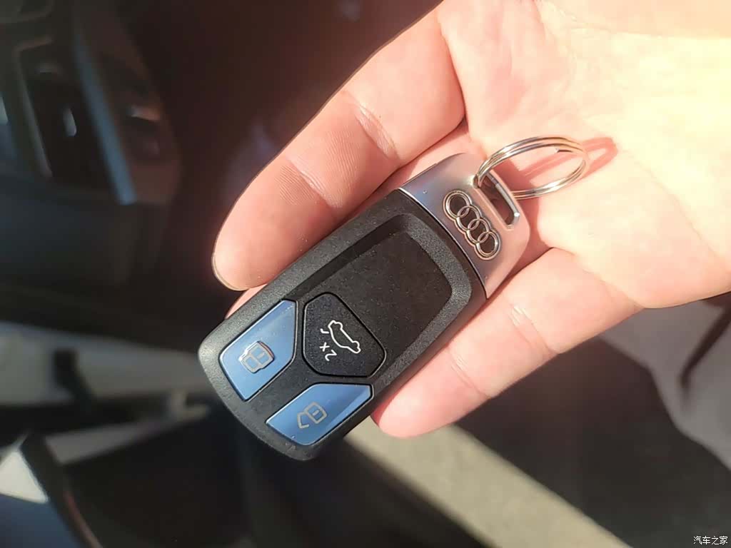 Audi A4L, 2020 9