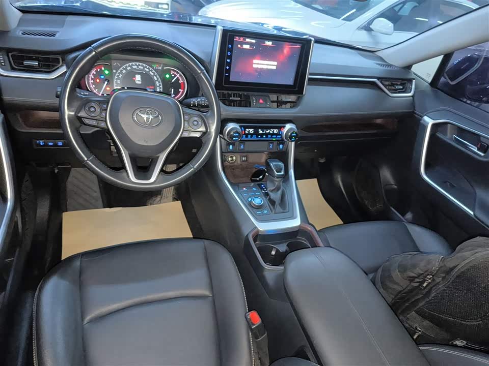 Toyota RAV4 Rongfang