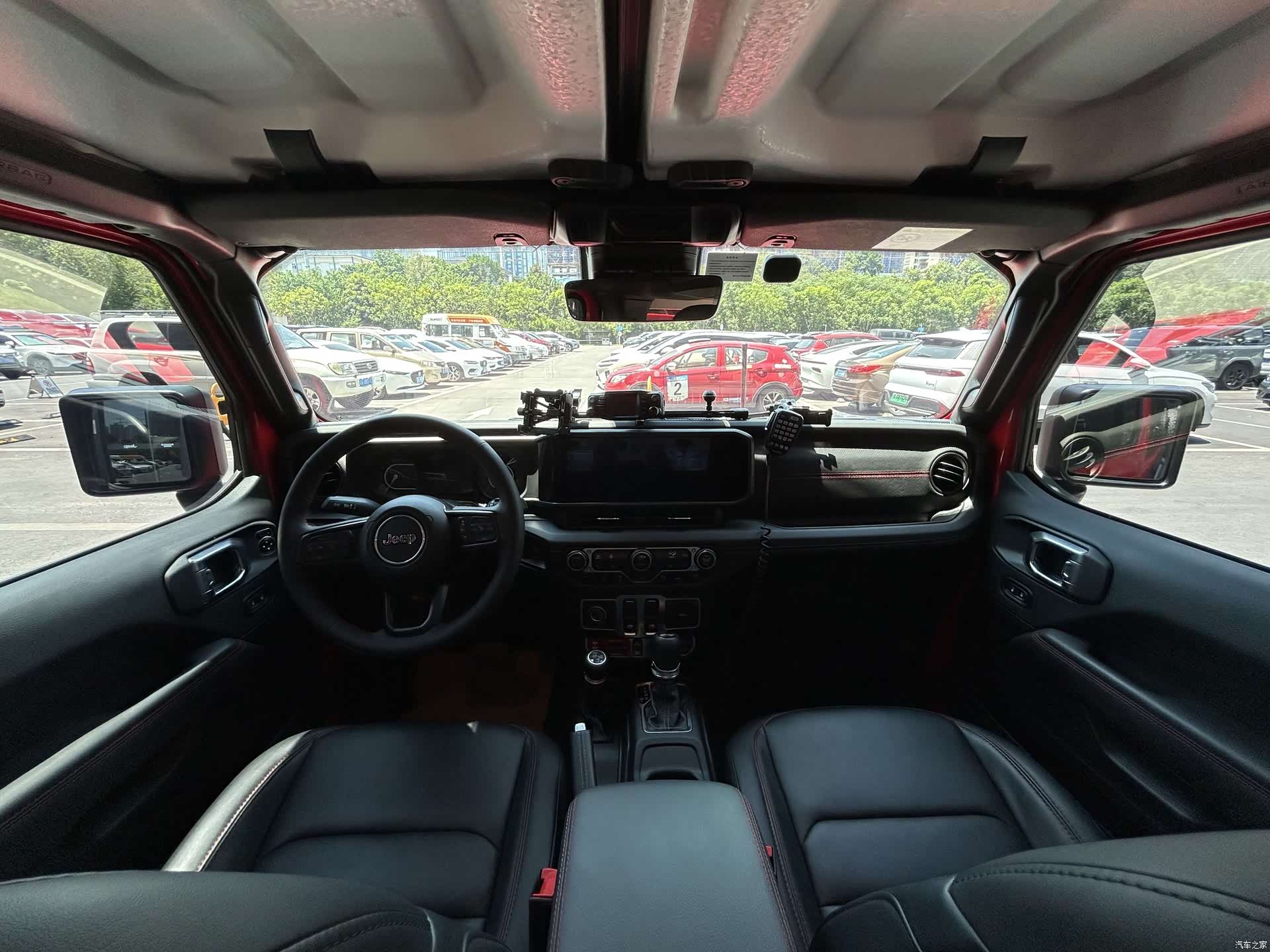 Jeep Wrangler, 2025 7