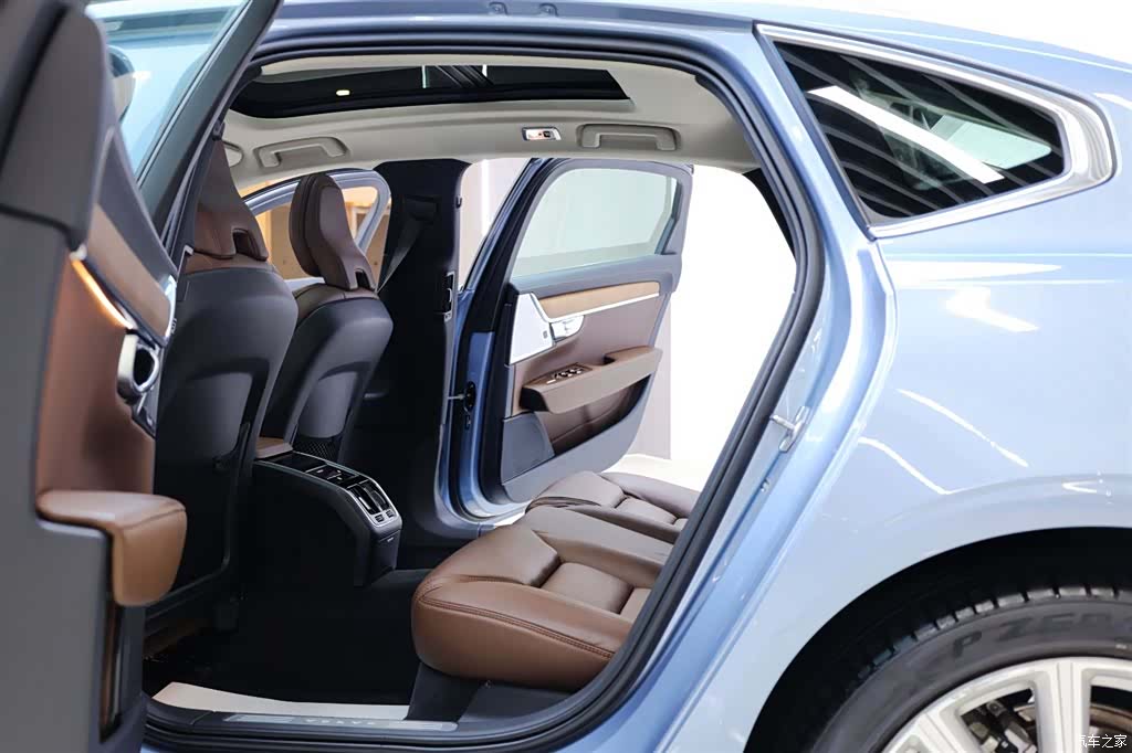 Volvo S90, 2019 28