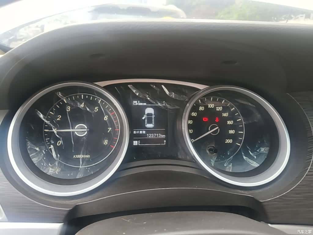Wuling 730, 2017 8
