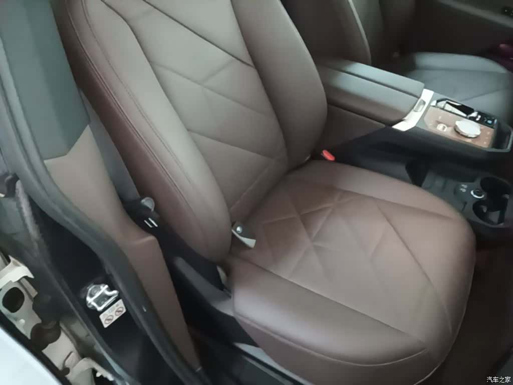 BMW iX, 2022 25