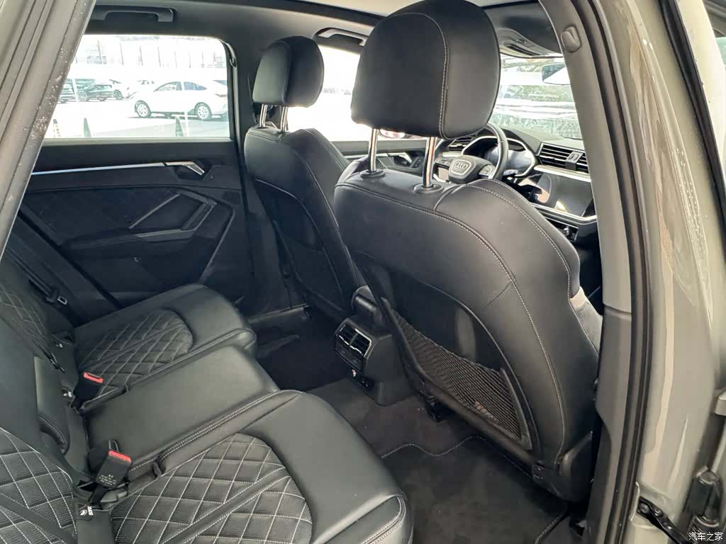 Audi Q3, 2025 8