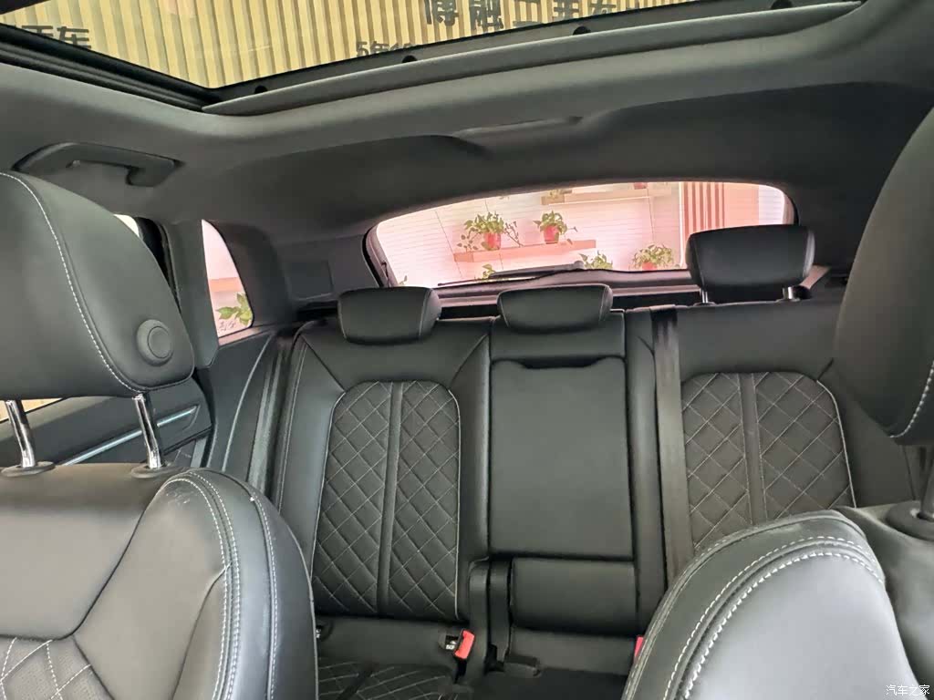 Audi Q3, 2025 14
