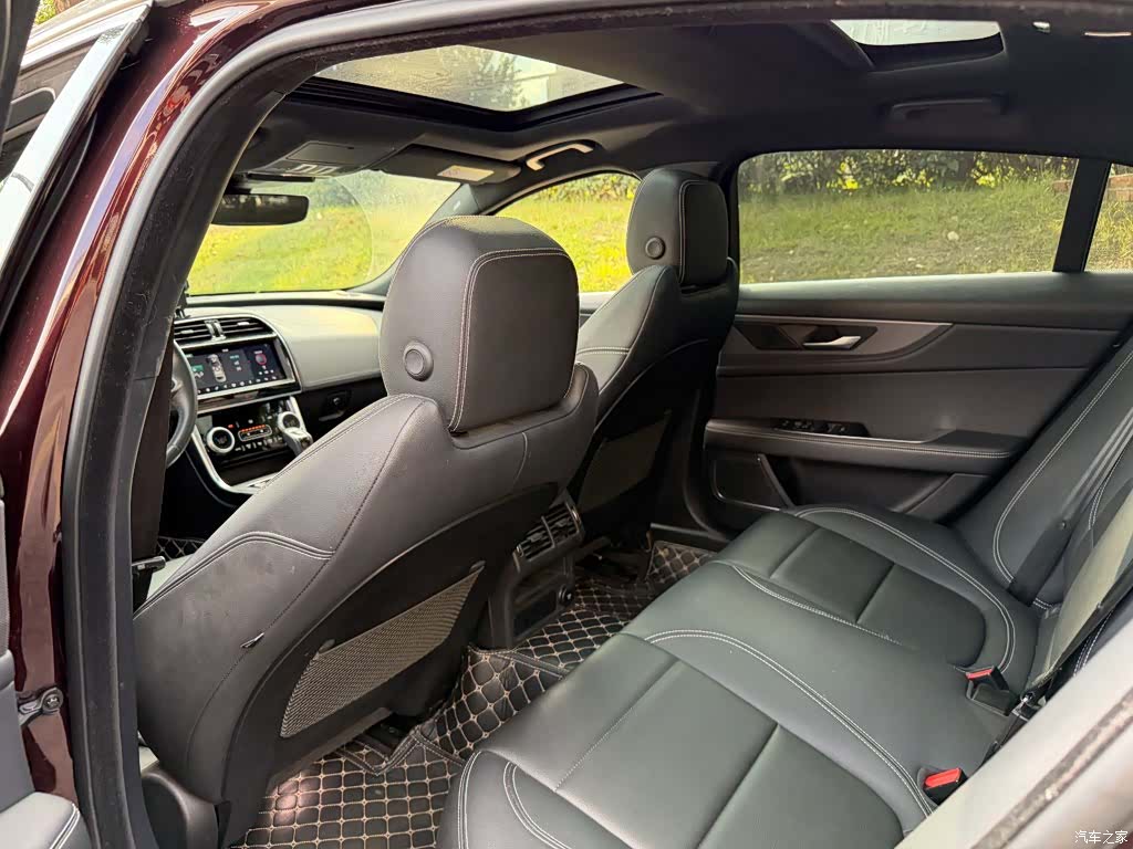 Land Rover XEL, 2020 9