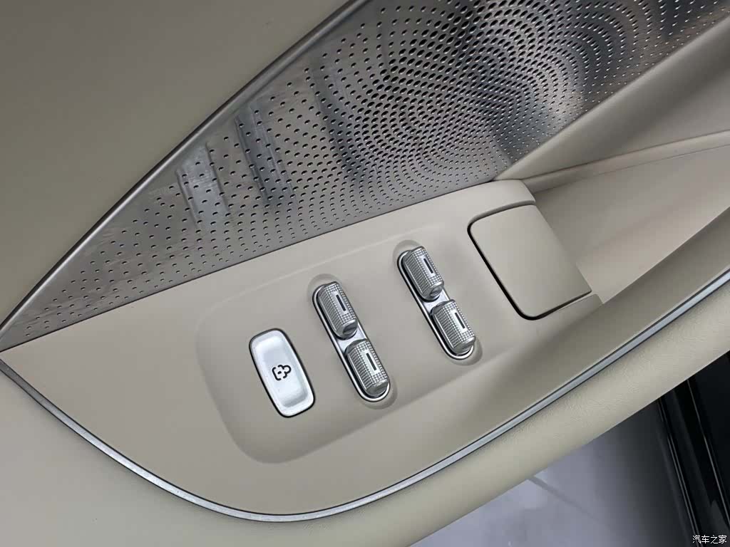 Luxeed R7, 2025 22