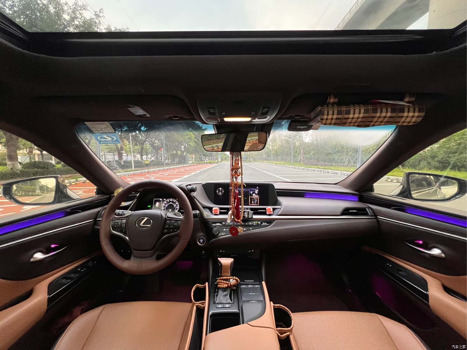 Lexus ES, 2019 8