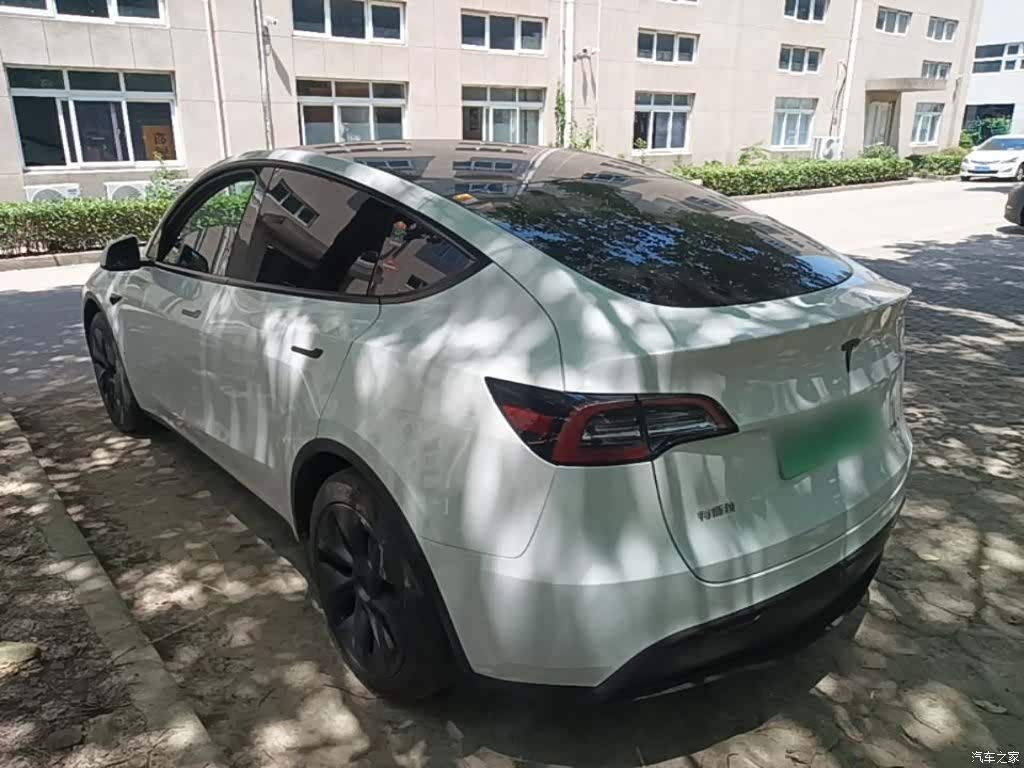 Tesla Model Y, 2024 все фото