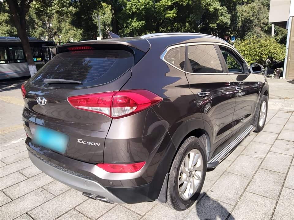 Hyundai Tucson