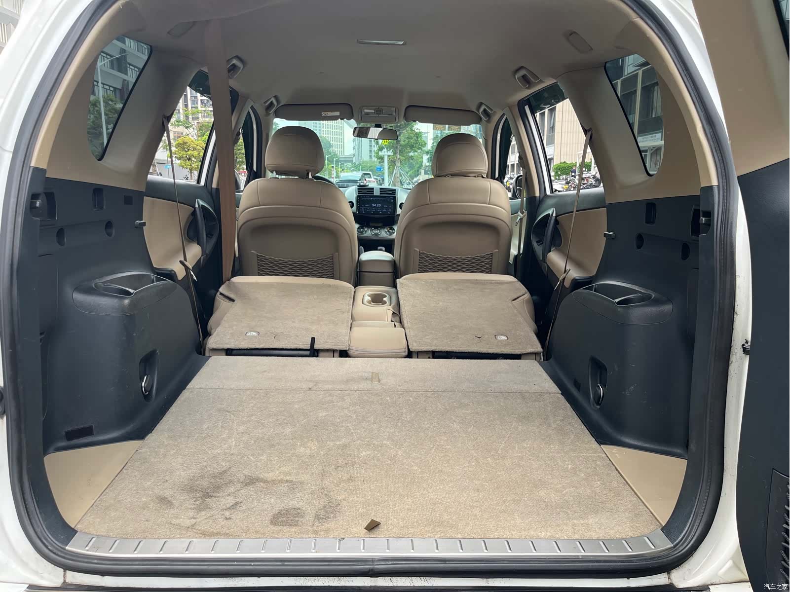 Toyota RAV4, 2013 13