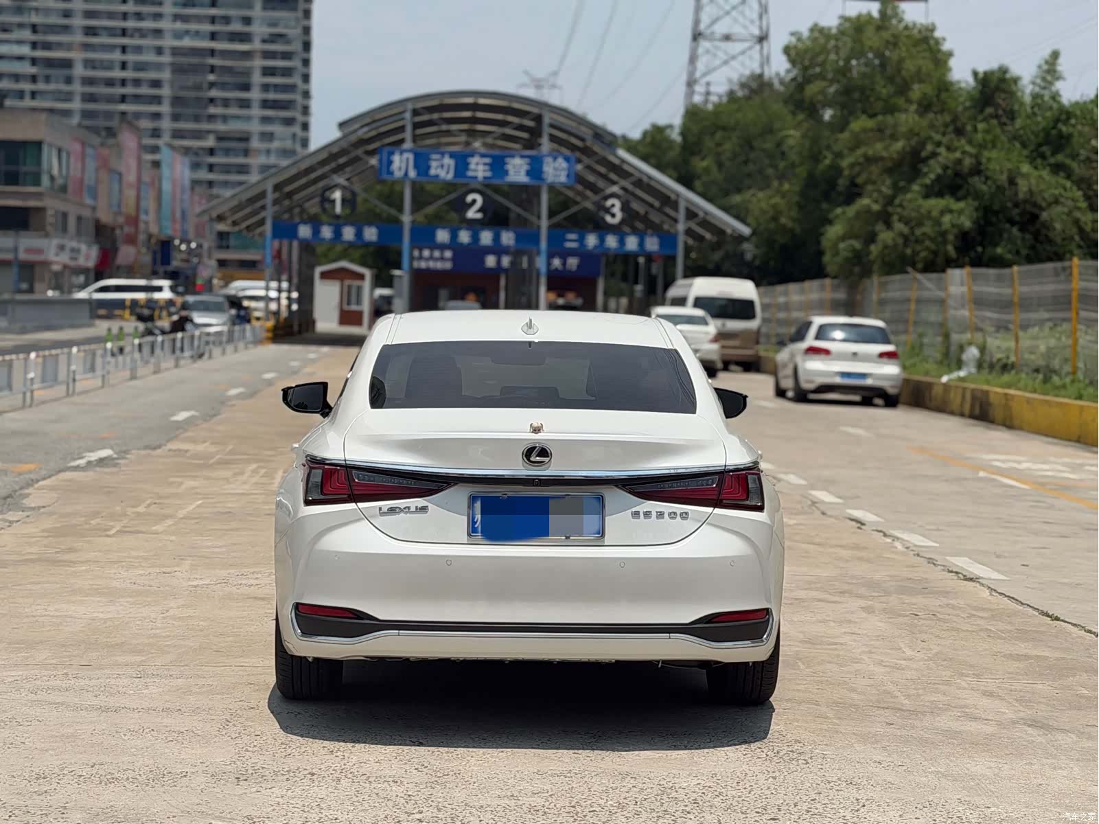 Lexus ES, 2022 10