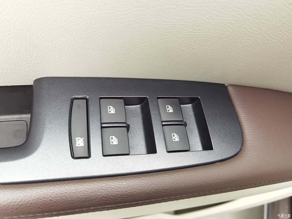 Buick GL8, 2024 9