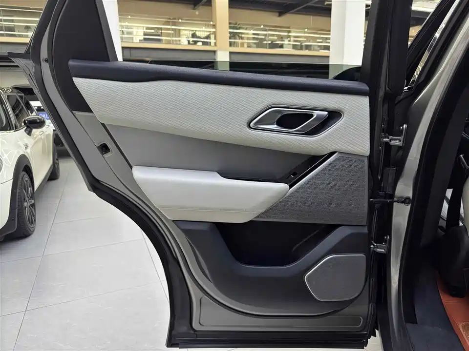 Land Rover Range Rover Star Pulse