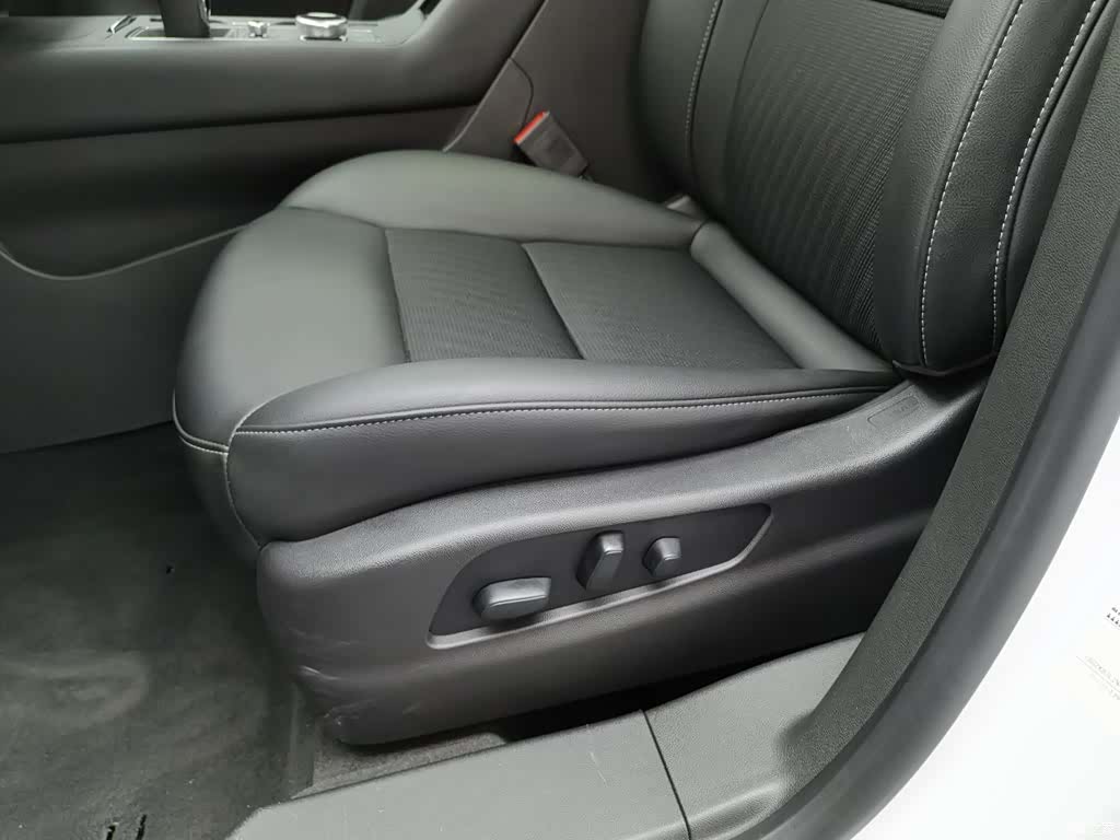 Cadillac XT4, 2022 20
