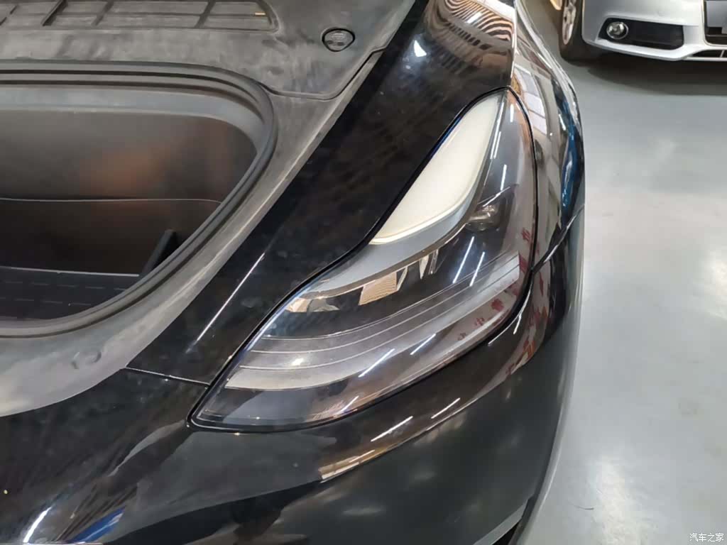 Tesla Model Y, 2021 24