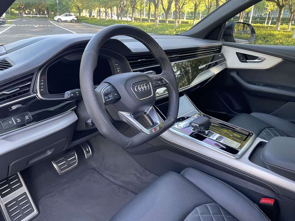 Audi Q8 Audi Q8
