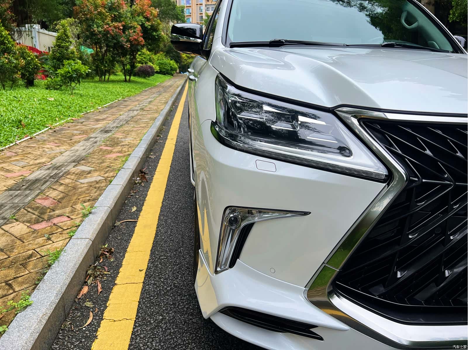 Lexus LX, 2019 15
