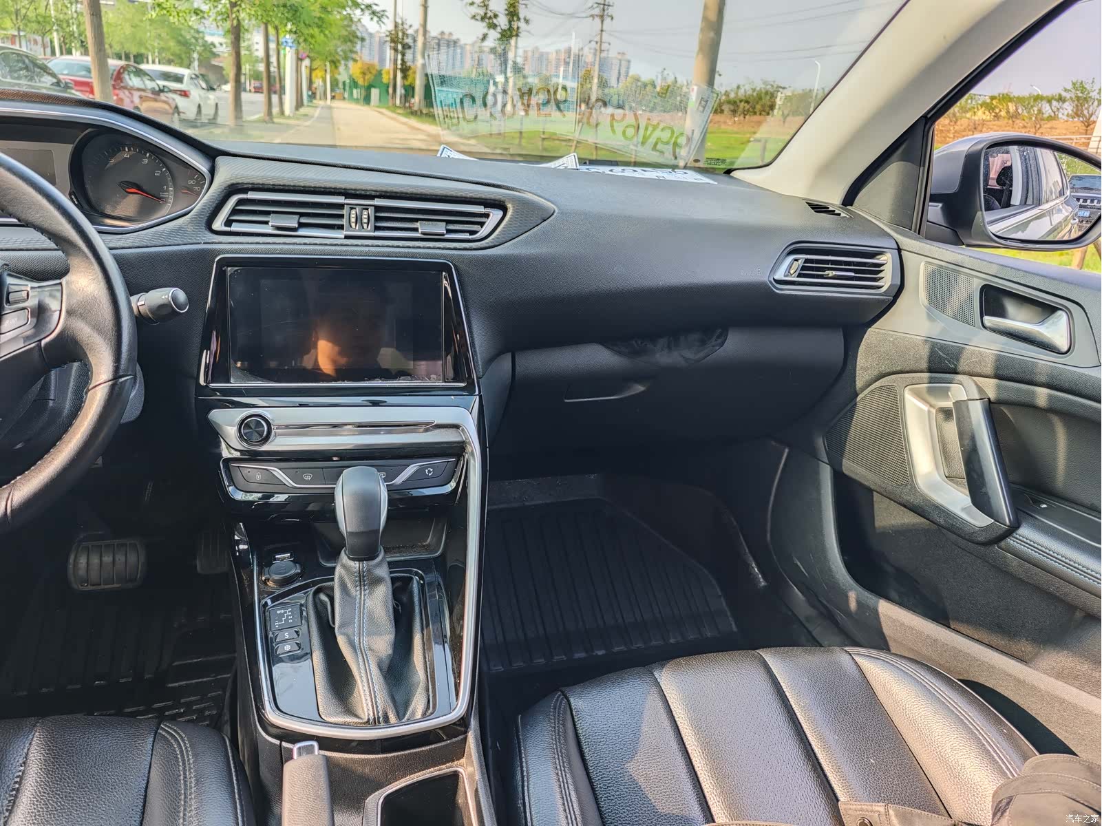 Peugeot 308, 2019 14