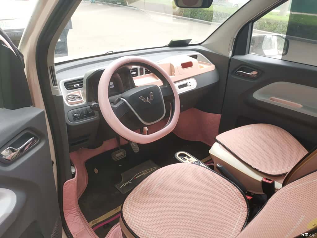 Wuling MINIEV, 2022 6