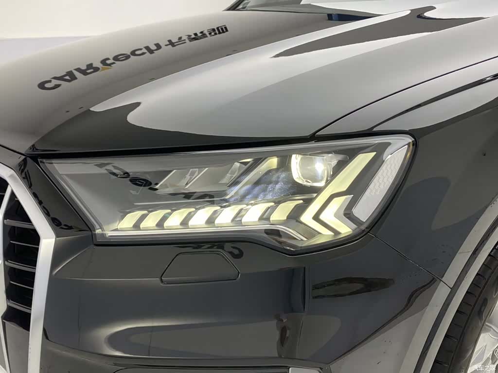 Audi Q7, 2023 9