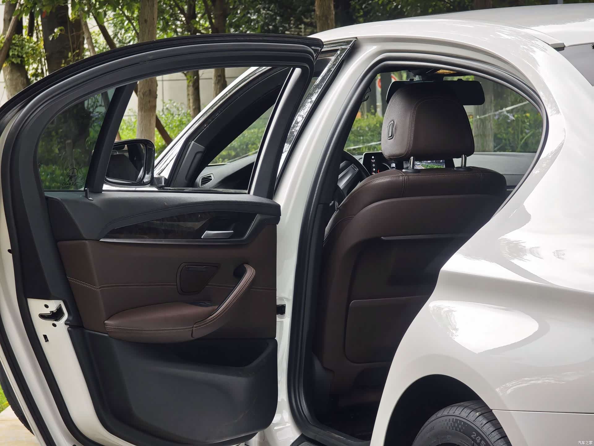 BMW 5 Series, 2019 15